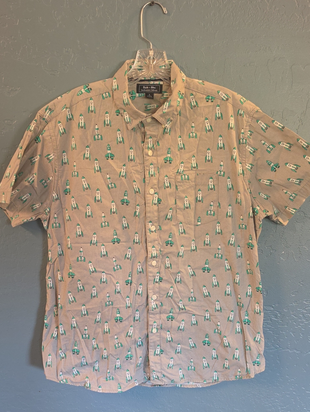 Blade + Blue Beige Short-Sleeve Rocket Print Button-Down Shirt